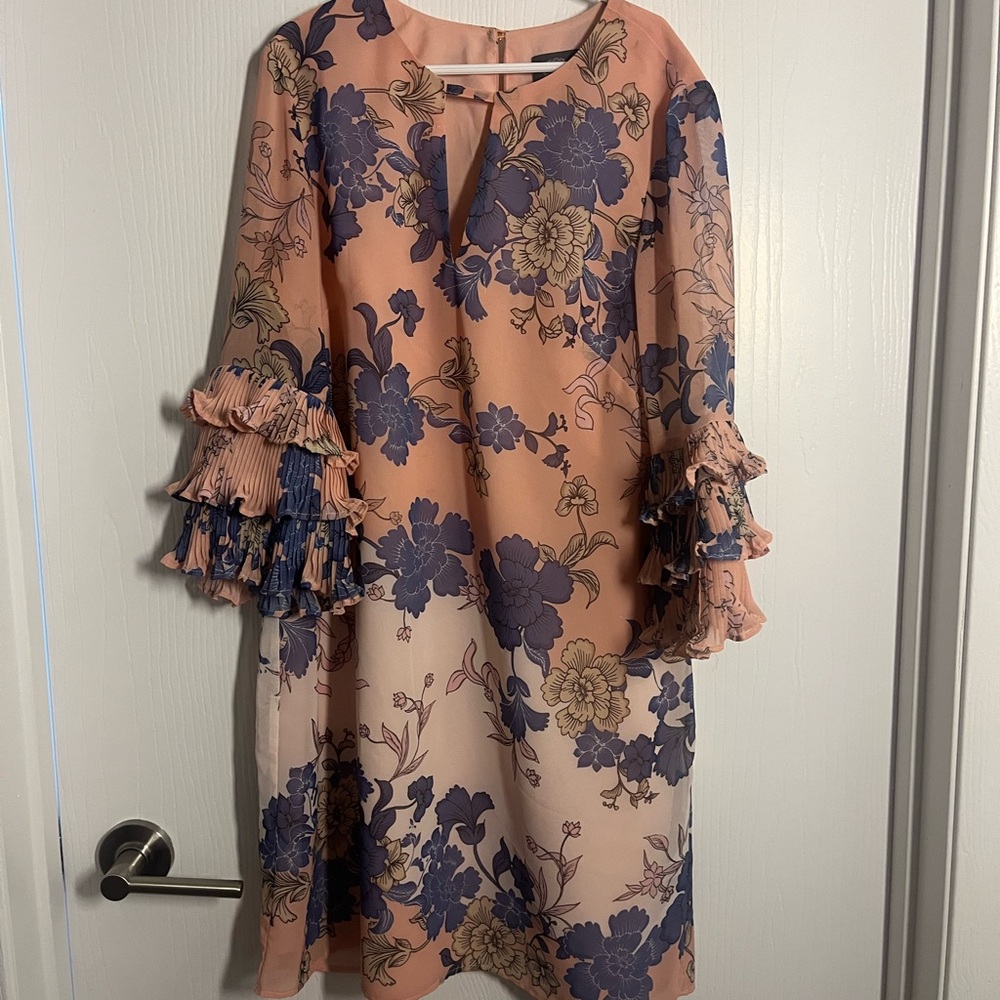 Vince Camuto Pink and Blue Floral Long Sleeve Dress